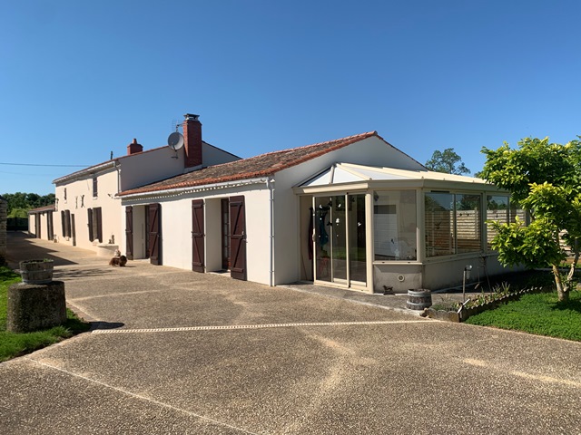 30 mn LA ROCHELLE et NIORT - MARAIS POITEVIN